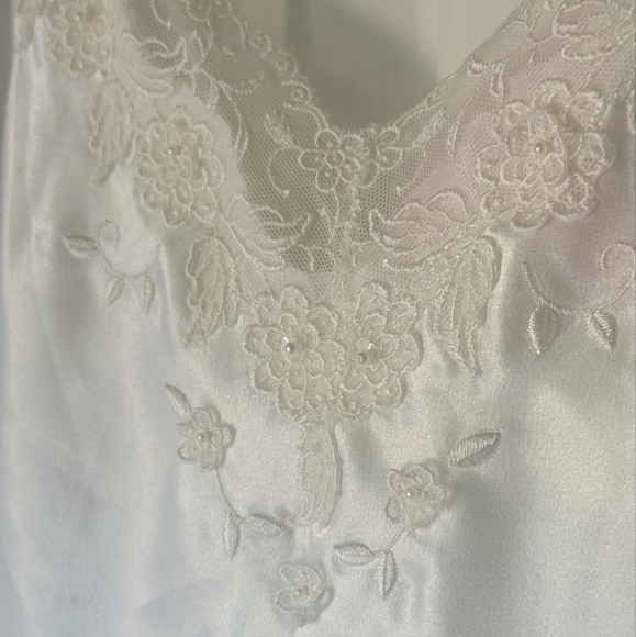 Oscar de la Renta - Picture 10 of 12